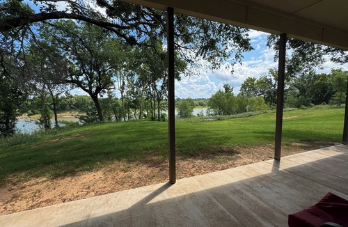Denison Cabin | Serene cabins on the Red River in Denison perfect for a relaxing getaway