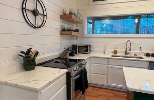 Broken Bow Cabin | SERENITY NOW · Relax & Unwind
