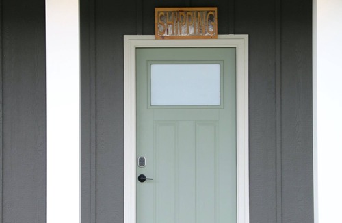 Osceola House | Shipping, Steel Bend Guest Houses: Shipping