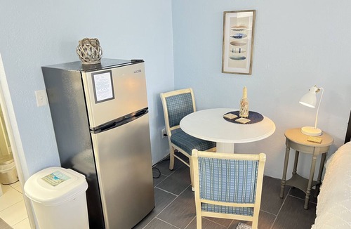 Ortona Park Condo | ~ Shore ~ Thing ~ Studio Condo near The Beach ~