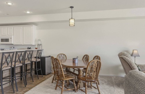 Camdenton Condo | Sierra Bay 72-2A - Three Bedroom Apartment, Sleeps 8
