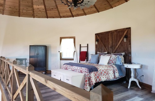 Ste Genevieve House | Silo Farm Haus- located in the heart of wine country!