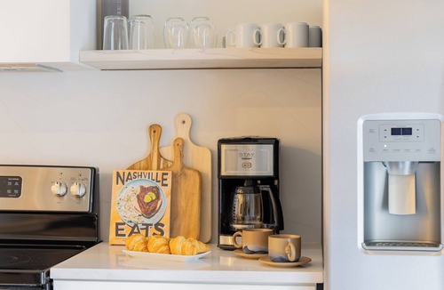 Five Points House | Sleeps 28 | 2 Units Near DT Nashville | Outrider by AvantStay