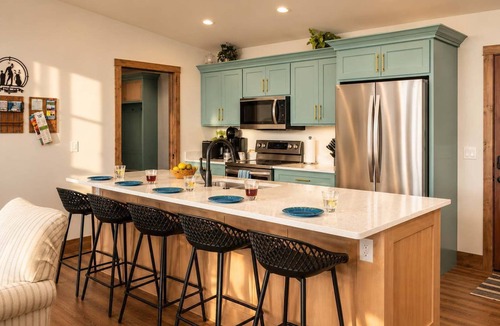 New Lisbon House | Sleeps 40! 2 Homes Hot Tubs Pickleball Lake Front Private Beach