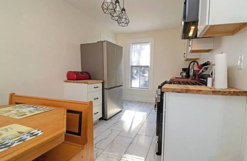 Northeast Minneapolis Arts District Apartment | Sleeps 7 in Minneapolis Art District Close to Everything