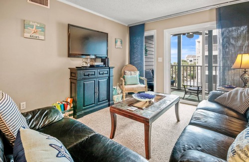 Myrtle Beach Condo | Snowbird-friendly condo with 2 balconies and 2 pools - across from beach