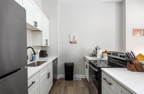 Soulard Apartment | Soulard Gem-Cozy APT- Walk to Downtown STL! WIFI
