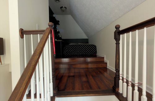 Hermitage House | Spacious 4-bedroom+Den. 12 min from Airport 20 min fromDowntown