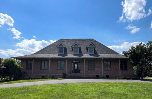 Lebanon House | Spacious 4-bedroom house in peaceful Lebanon with pool