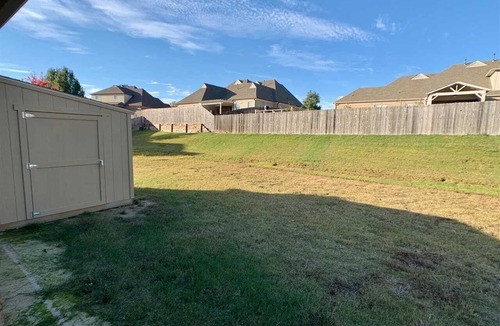 Arlington House | Spacious 5BR Family & Pet-Friendly Home 25 min to Downtown, Graceland & Shopping