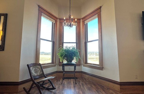 Sextonville House | Spacious 6-bedroom house in the hills of the Driftless Area