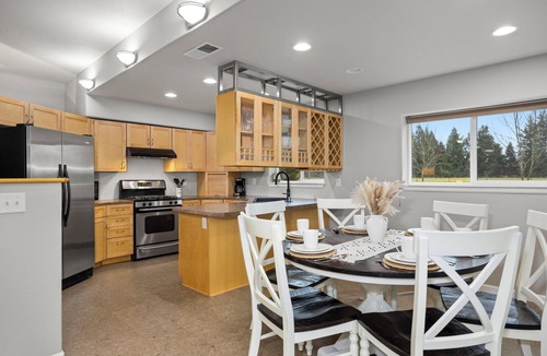 Everson House | Spacious centrally located farmhouse with stunning views, large yard, firepit