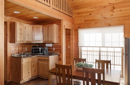 Bethlehem Cabin | Spacious Couples Log Cabin White Mountains