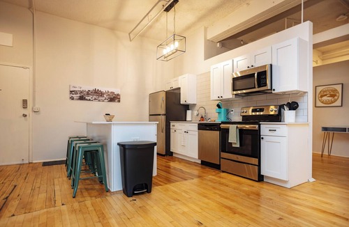 River Market Apartment | Spacious Industrial Loft Walk to Everything