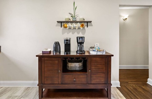 Larkwood House | Spacious Nashville Home Near BNA Airport