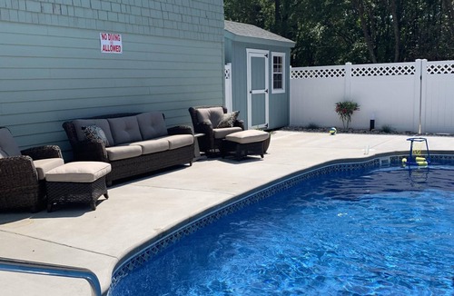 Southern Shores House | Splash in a new pool or chill at the beach but don't sit in Traffic!