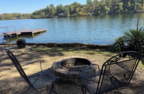 Piney House | Stan’s CozyCasual LakeHamilton MainChannel-Boat&Swim docks, FirePit, Kayaks