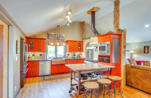 Excelsior Springs House | Stay & Sip: Group Ranch at Shamrock Hills Vineyard