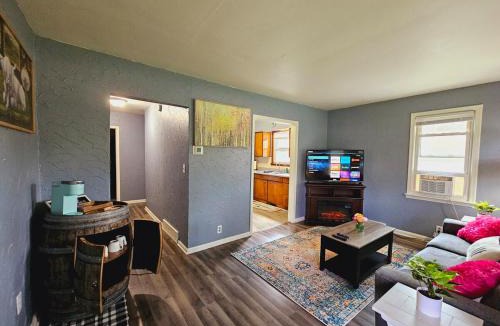 West St. Paul Apartment | Stay St Paul Haven
