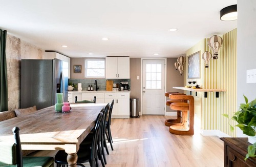 St. Louis House | StayAtlas Retreat w/Pool, Gym, Sauna, Games, BBQ
