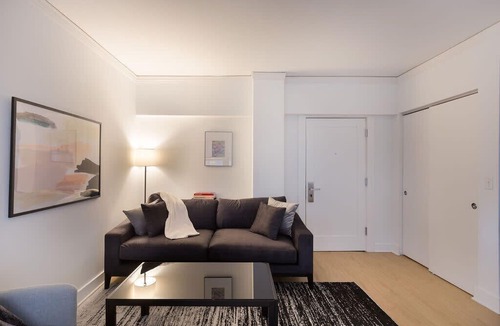 Midtown - Westport Apartment | Steps to Shops, Eats | Easy Access + W&D | Zencity