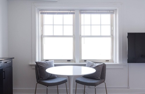 Midtown - Westport Apartment | Steps to Shops, Eats | Easy Access + W&D | Zencity