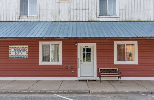 Pepin Condo | Studio Condo Near Lake Pepin - King Bed - Dewdrop