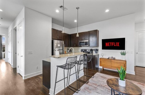 West End Apartment | Stylish Midtown Condo Near Vanderbilt & Parthenon