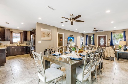 Clearwater Beach House | 🌴Summer Breeze | Beachside Pool Home Tiki Bar Sleeps 20 ➠ 770 Mandalay