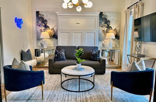 Historic Edgefield House | Summer End Sale Prime Location