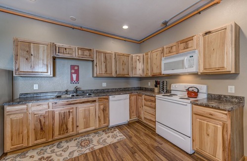 Pepin Condo | Sunny 4BR Condo Near Lake Pepin Beach - Sunrise Condos
