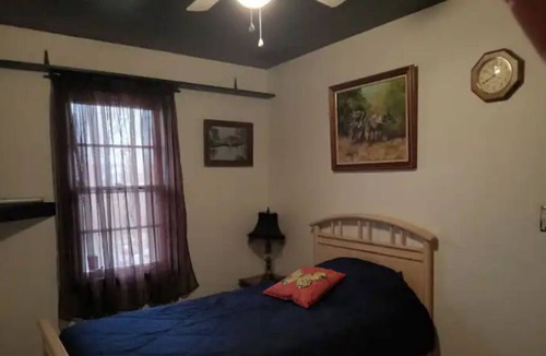St. James House | Sunny Stay