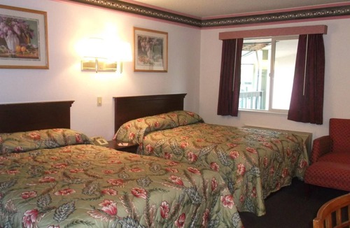 Everett Hotel | Sunrise Inn