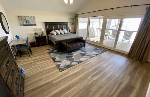 Gun Barrel City House | Sunset View, fully fenced yard, dog friendly