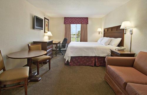 Bowling Green Hotel | Super 8 by Wyndham Bowling Green North