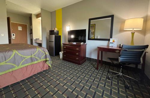 Mount Carmel Hotel | Super 8 by Wyndham Mt. Carmel IL