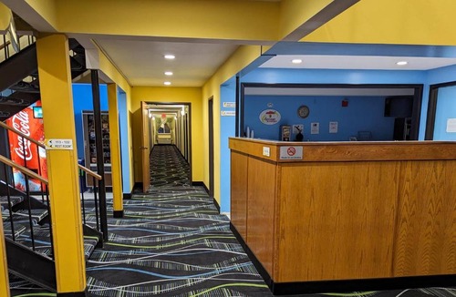 Staunton Hotel | Super 8 by Wyndham Staunton