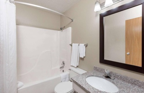 Manhattan Hotel | Super 8 Kansas Double Queen Studio w/Breakfast