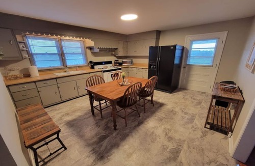 Mount Sherman House | Sweet Home Magnolia-Farmhouse/Fishing