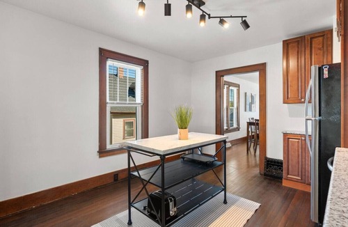 St. Charles Historic District House | The Barker Bungalow - Charming 3 bedroom in Historic Town near shops and dining