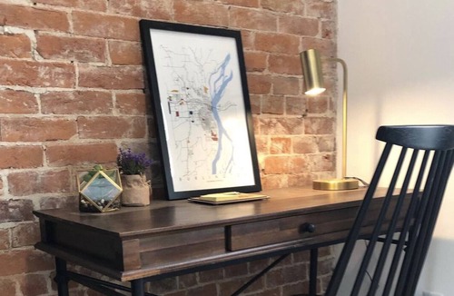 Burlington Apartment | The Brick House 200 Downtown Luxury Apt