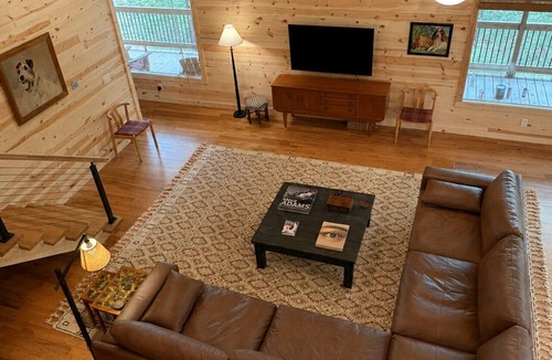 Oxford Cabin | The Cabin Down Below. Luxury retreat Near Oxford & Sardis Lake. NEW Listing!