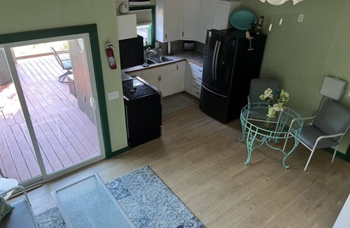 Mid America Cabin | The Cottonwood at Hamilton Cove ~ Cabin Eighteen ~ Pet Friendly