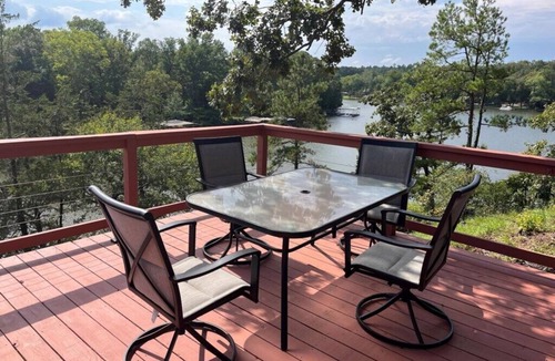 Mid America Cabin | The Cottonwood at Hamilton Cove ~ Cabin Eighteen ~ Pet Friendly