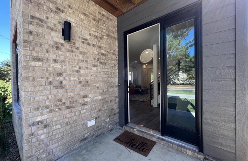 Fayetteville House | The Elm - Urban Downtown Home - South Fayetteville