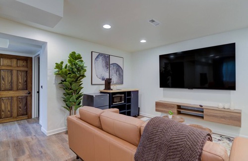 Wauwatosa House | The Eucalyptus | A 4 bedroom Retreat