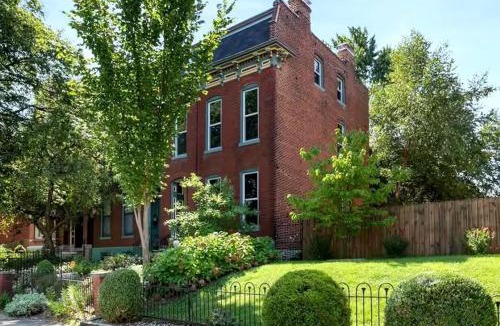 Benton Park House | The Gathering Spot Downtown St. Louis by StayLage