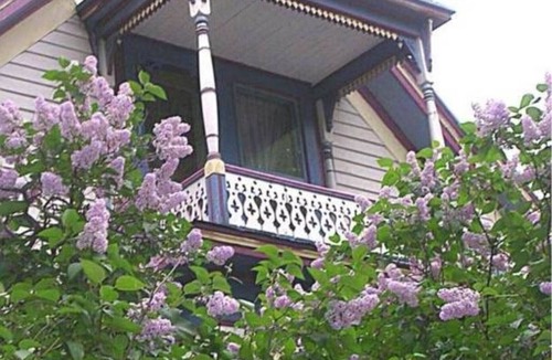La Crosse House | The Historic A.C. Carter House - River Romance on the La Crosse Historical Tour!