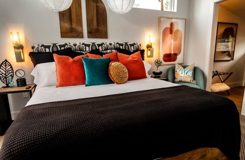 Ironton House | The King Suite at Pickle & Perk