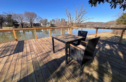 Louisville House | The Lake House at Louisville, lakefront house with dock